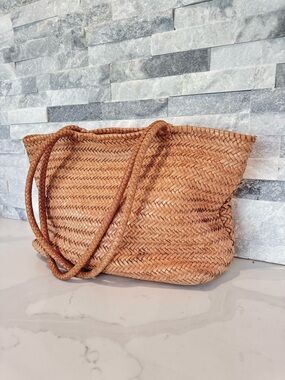 Genuine ✨Leather✨ Woven Tote Bag - Natural Brown, Zipper Top, Multiple Pockets